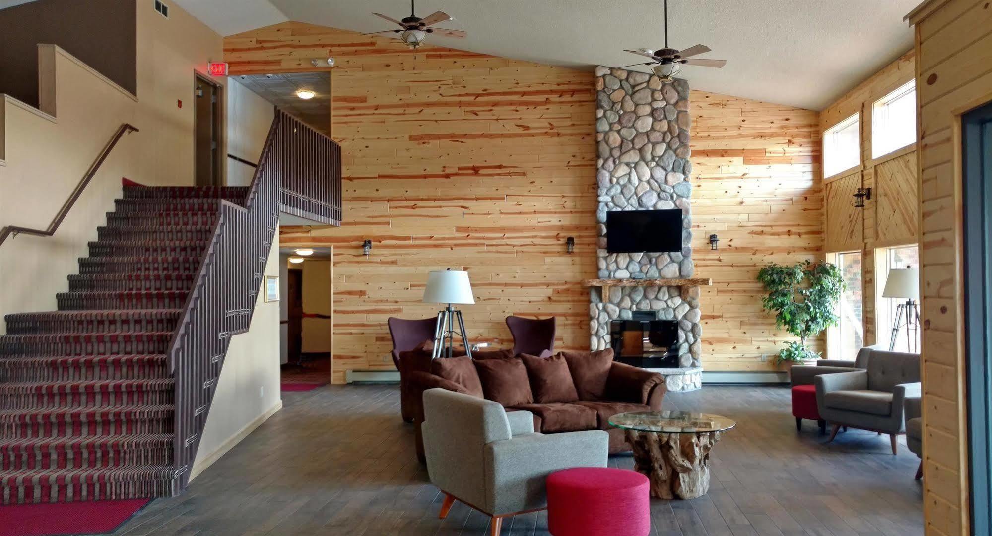 Boarders Inn & Suites By Cobblestone Hotels Superior Ngoại thất bức ảnh
