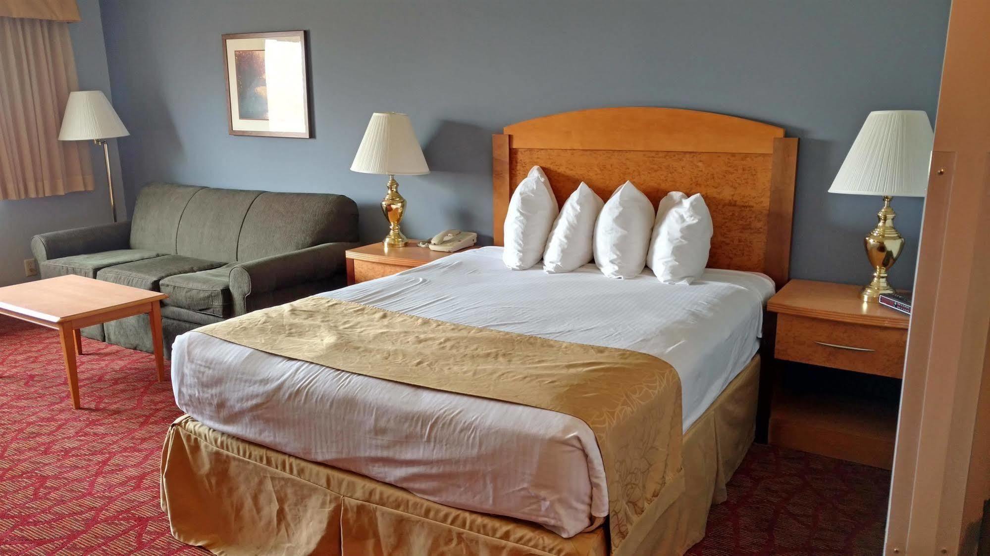 Boarders Inn & Suites By Cobblestone Hotels Superior Ngoại thất bức ảnh