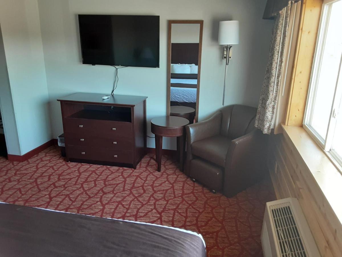 Boarders Inn & Suites By Cobblestone Hotels Superior Ngoại thất bức ảnh