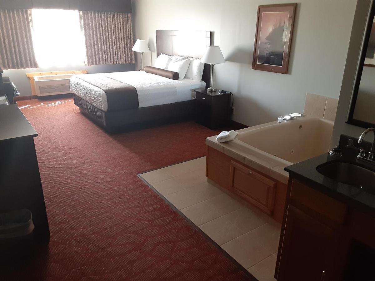 Boarders Inn & Suites By Cobblestone Hotels Superior Ngoại thất bức ảnh